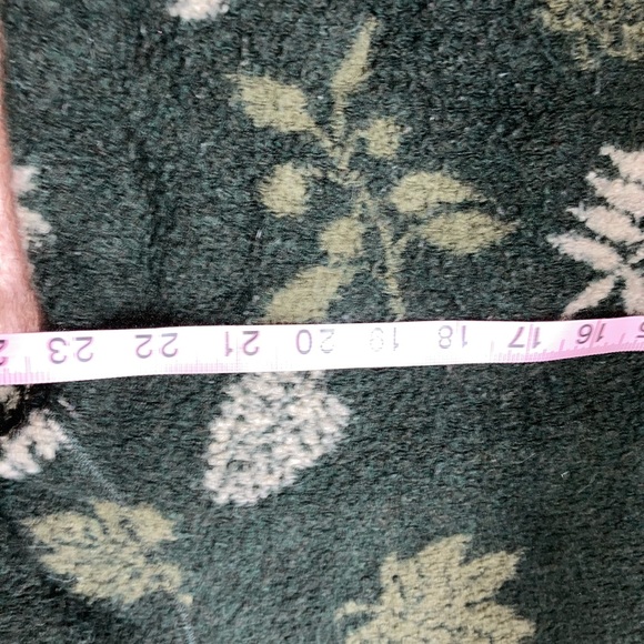 Vintage 🇺🇸 Woolrich Leaf Sweater - Picture 5 of 7